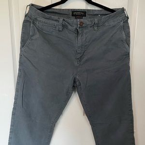 American Eagle Chinos